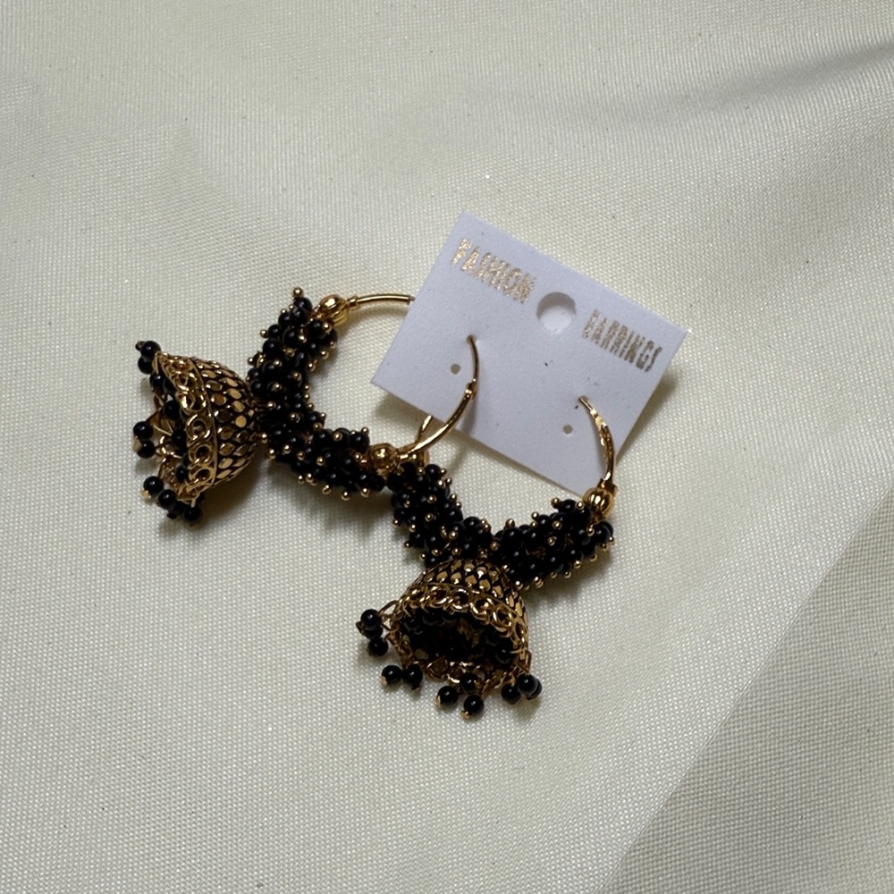 NWT Elegant Black and Gold Hoop Earrings